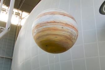 Scales-of-the-Universe---Jupiter