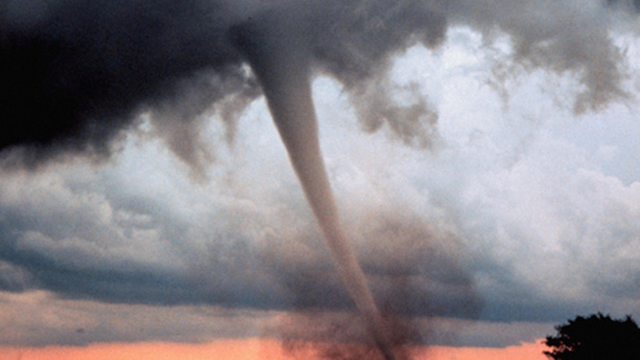 Tornado 1999