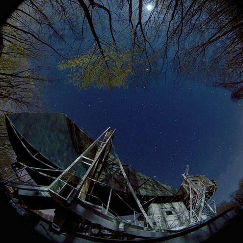 Bellhorn telescope and night sky