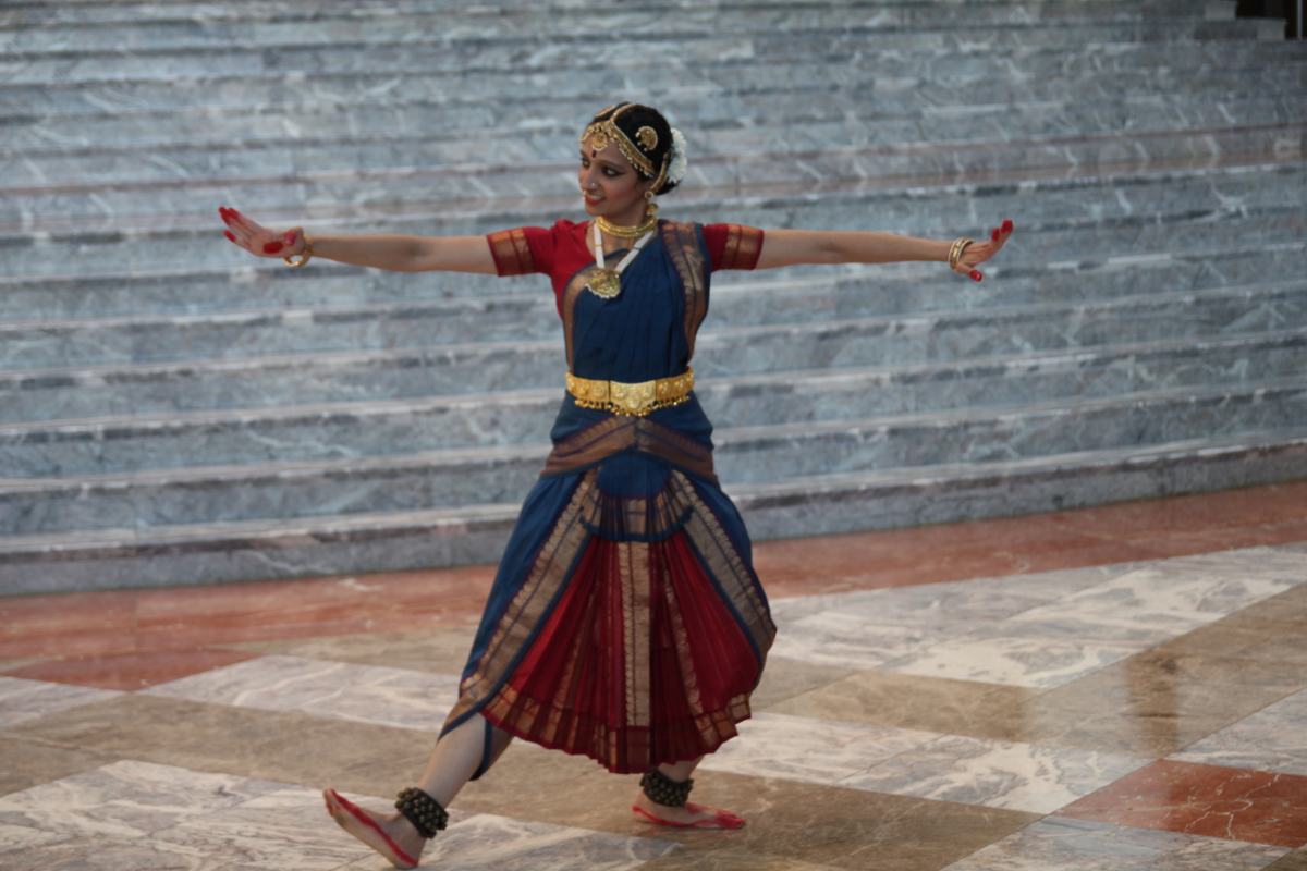 photo of Sloka Iyengar dancing