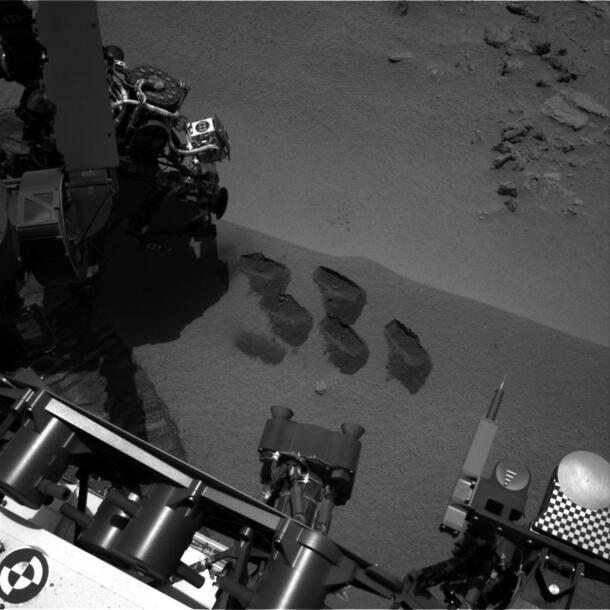 Curiosity Rover digging on Mars