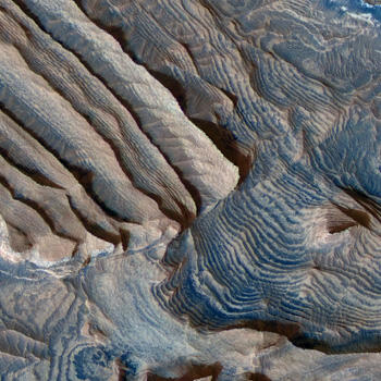 Rock Layering in Becquerel Crater on Mars