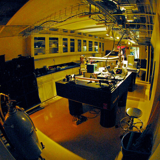 Astrophysics Instrumentation Lab at AMNH