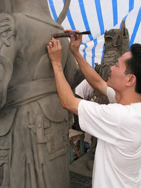 Vietnam: Sacred Statues