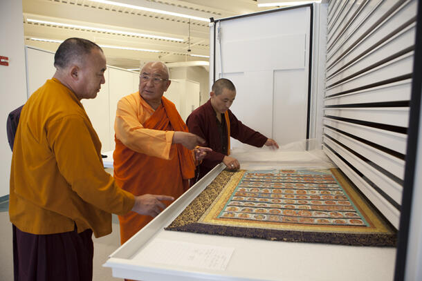 Examining Tangkas from the Museum Collection