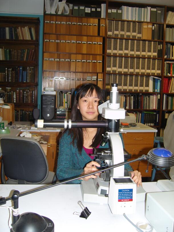 Isabelle Vea Microscope