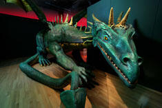 25-Dragon-model_med
