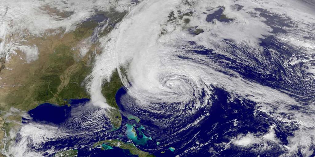 Hurricanes, typhoons, and cyclones: Earth's tropical windstorms
