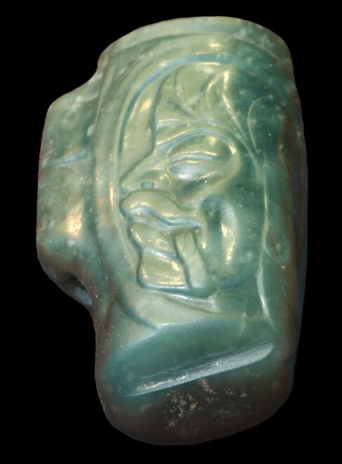jade carved bead