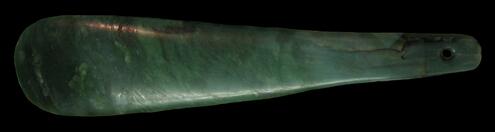 dark green jade meer, or club, made by Maori