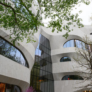 The modern exterior of the Richard Gilder Center for Science, Education, and Innovation.