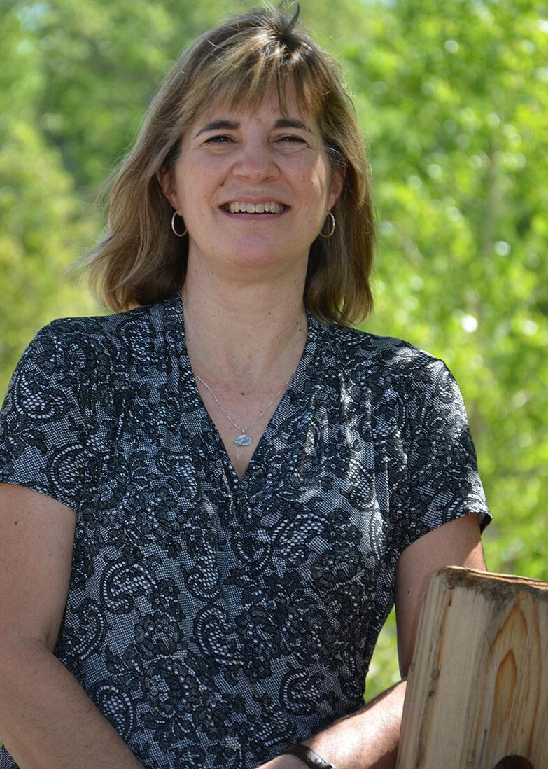 Elaine Howes outdoor portrait.