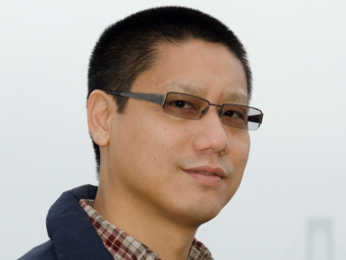 headshot of Oliver Sun