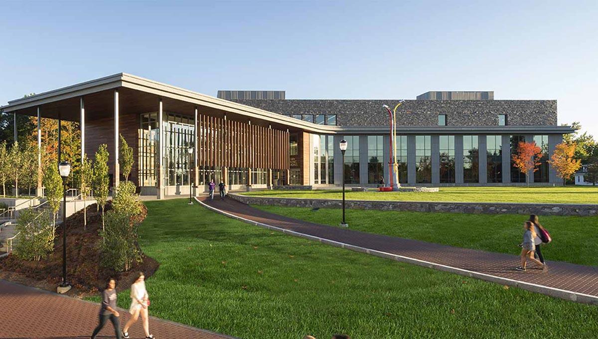 photo of SNHU campus building