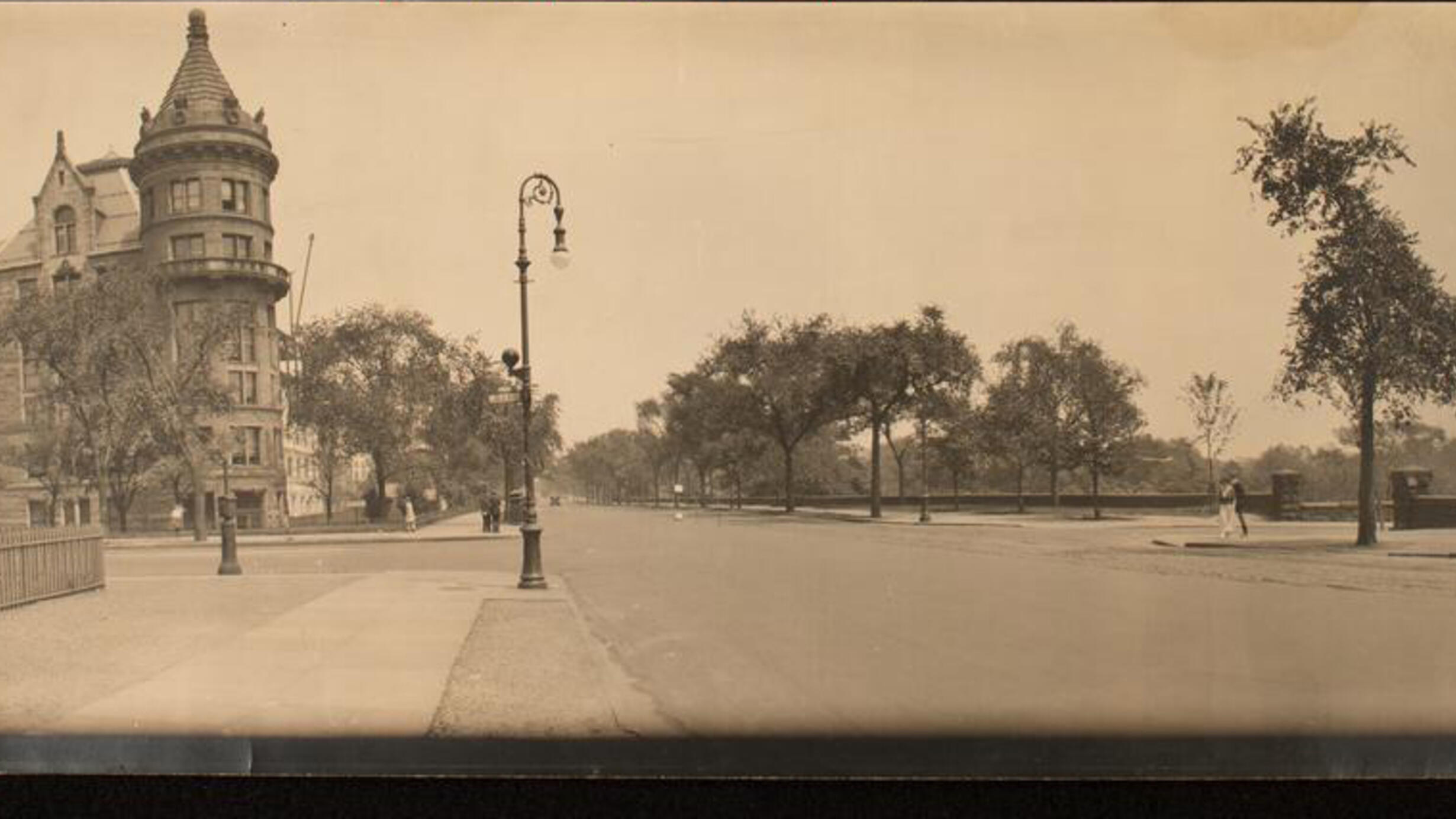 The American Museum of Natural History at the corner of 77th St. and Central Park West, photographer unknown.