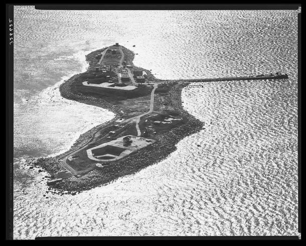 Aerial photograph of Great Gull Island, 1959 - AMNH Library, Image no. 326632