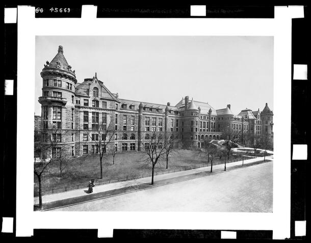 Photograph by Otis J. Wheelock of the 77th Street facade of the American Museum of Natural History, August 29, 1907. AMNH Library - Image no. 45669