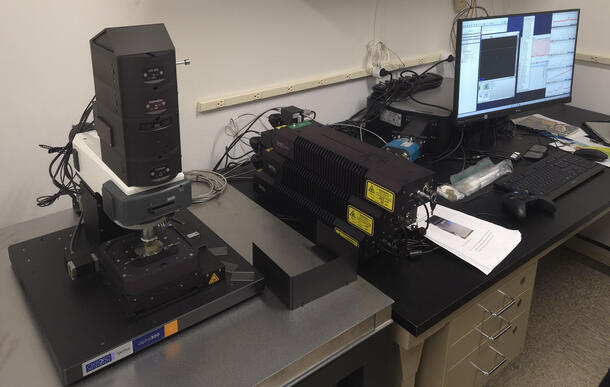 Raman microscope in EPS