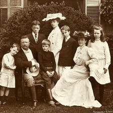 Theodore Roosevelt (seated, left) and his wife Edith (seated, right) surrounded by their six children.